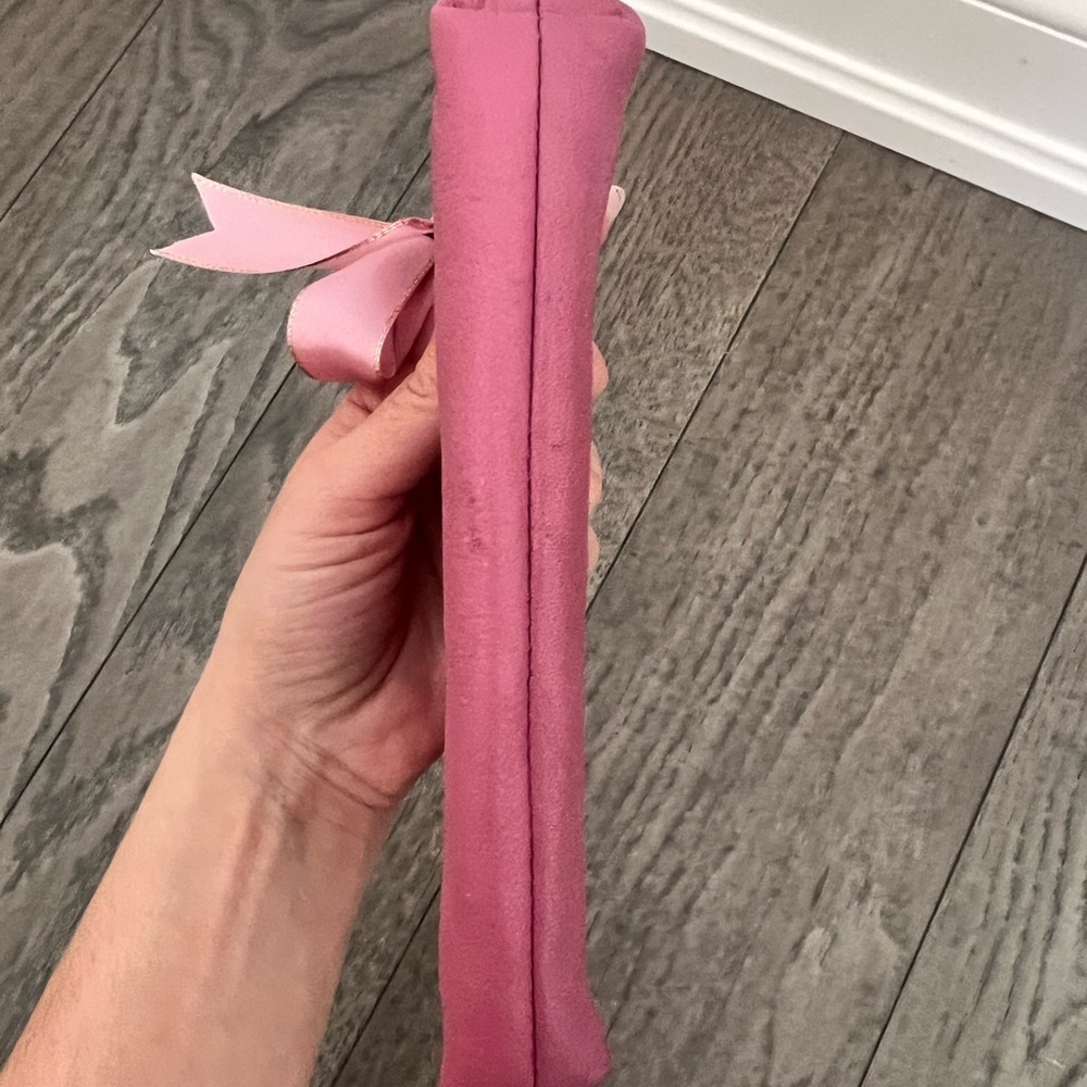 🎀 Coach Rose Pink Leather Wristlet with Bow Accent - Picture 6 of 6